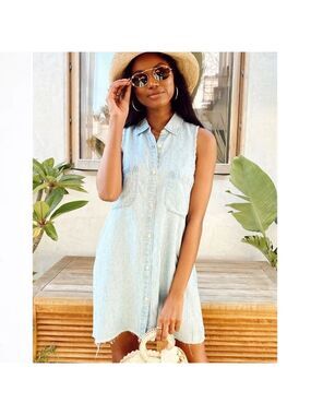 denim midi dress sale Steve Madden® Julieta Sleeveless Mens Linen Casual Dress Color:Vibrant Blue Dresses: Halter Dresses wearing a Medium